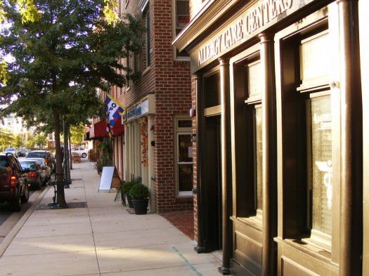 Kentlands in Gaithersburg, Maryland has a main street rich in services within an easy walk from a variety of homes. Image credit Flickr user Dan Reed.